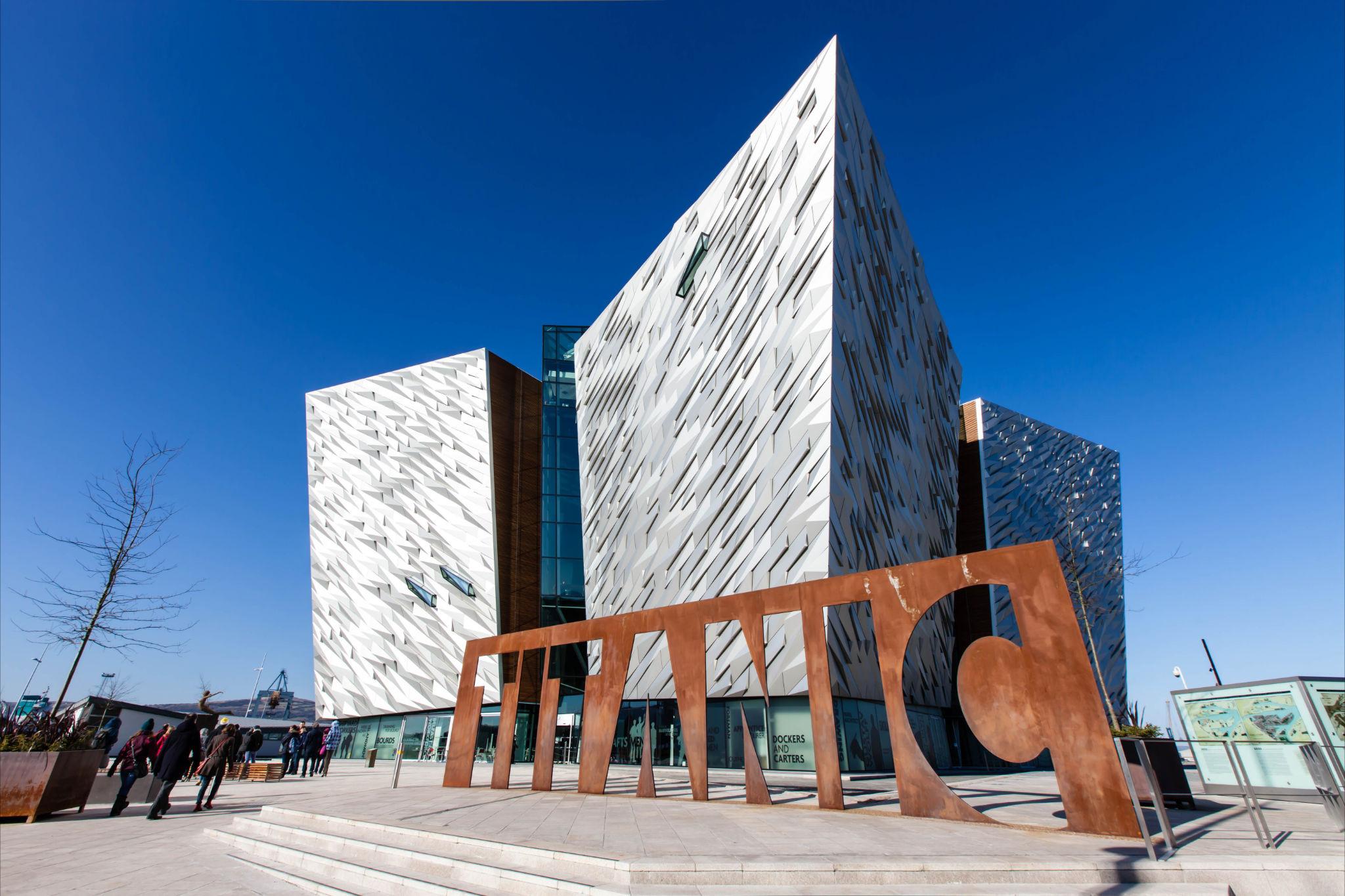 Ibis Belfast Queens Quarter Hotel Exterior photo